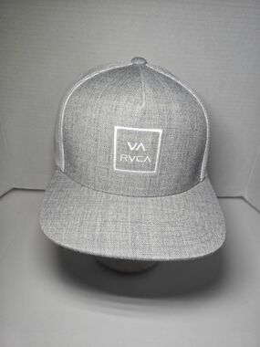 RVCA Light Gray & White Mesh Logo Snapback Hat